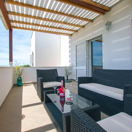 House Srecko Vakantiehuis *